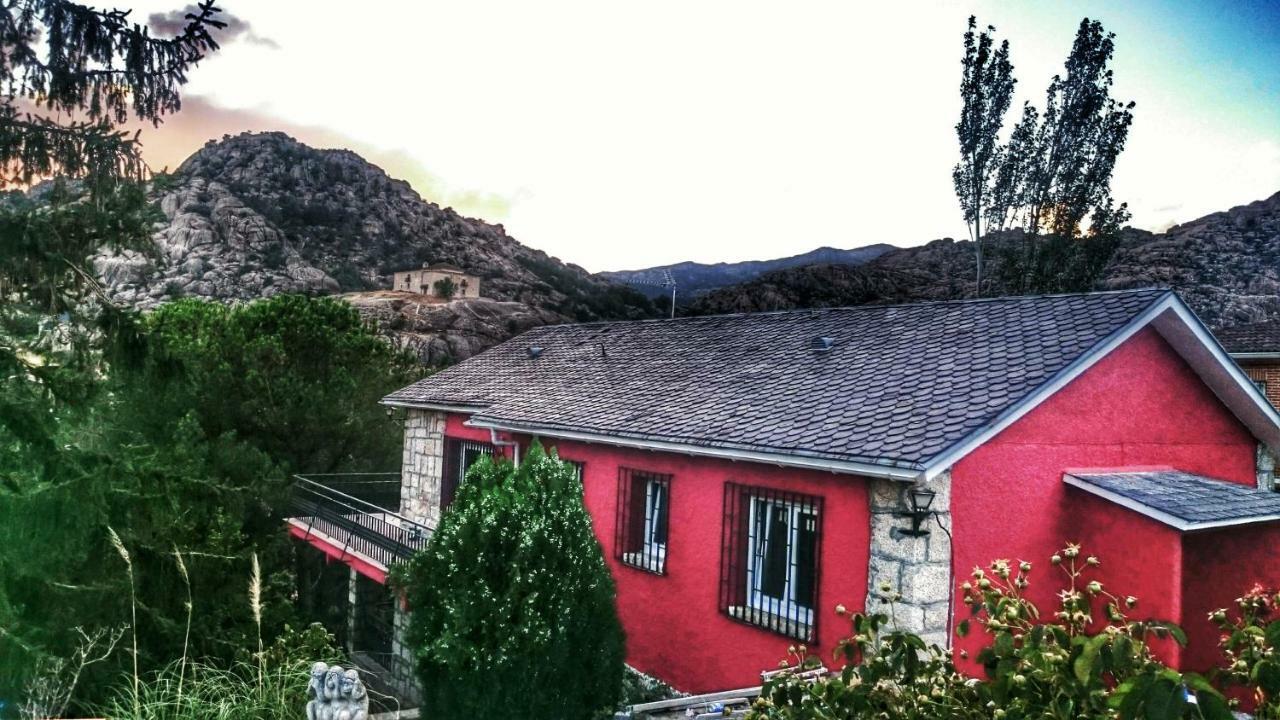 Piedra Libre Apartamentos Мансанарес-эль-Реаль Экстерьер фото