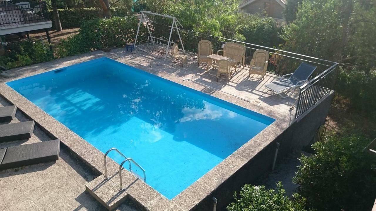 Piedra Libre Apartamentos Мансанарес-эль-Реаль Экстерьер фото